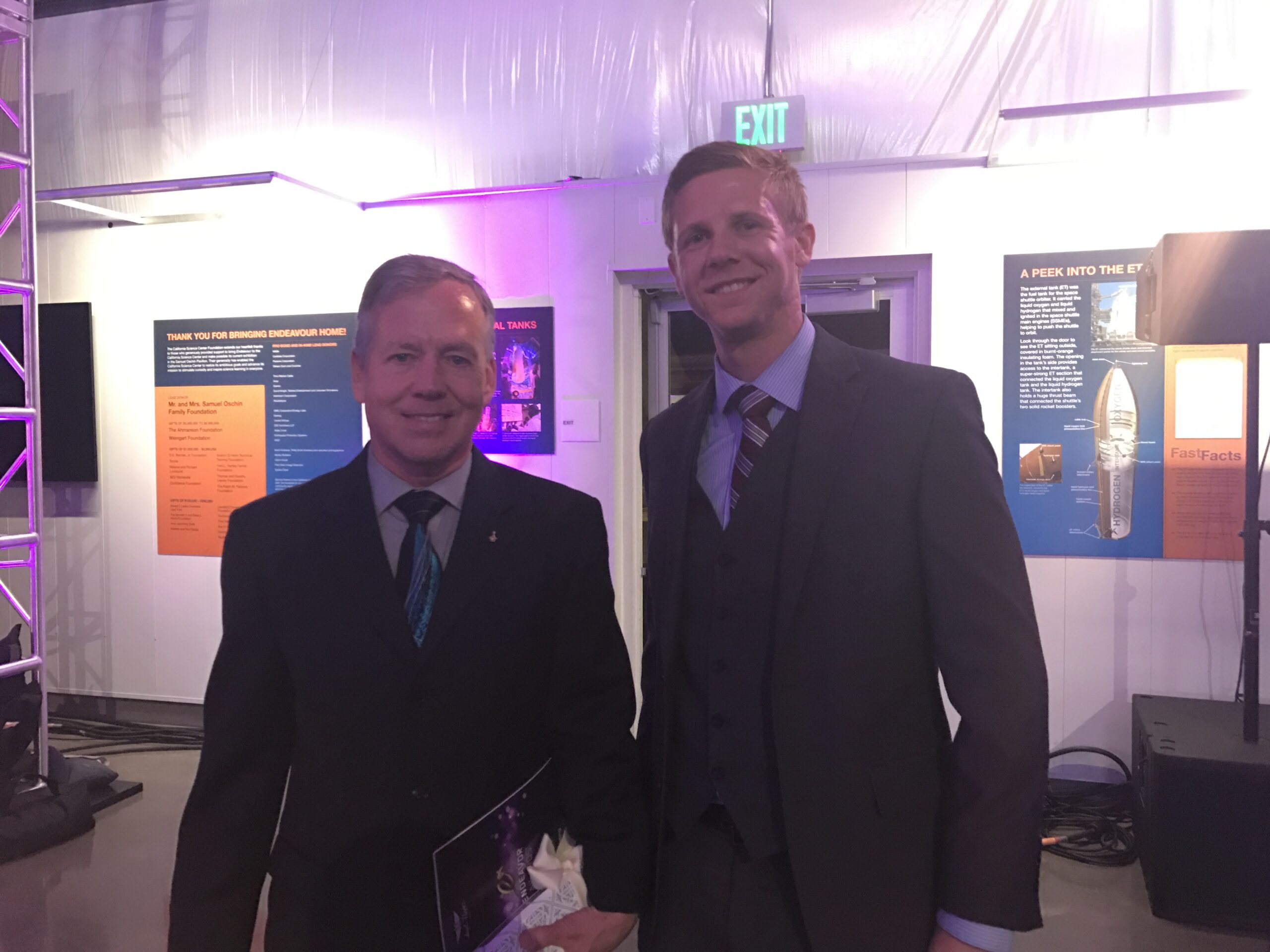 Astronaut Steve Lindsey and Aria Davenport.